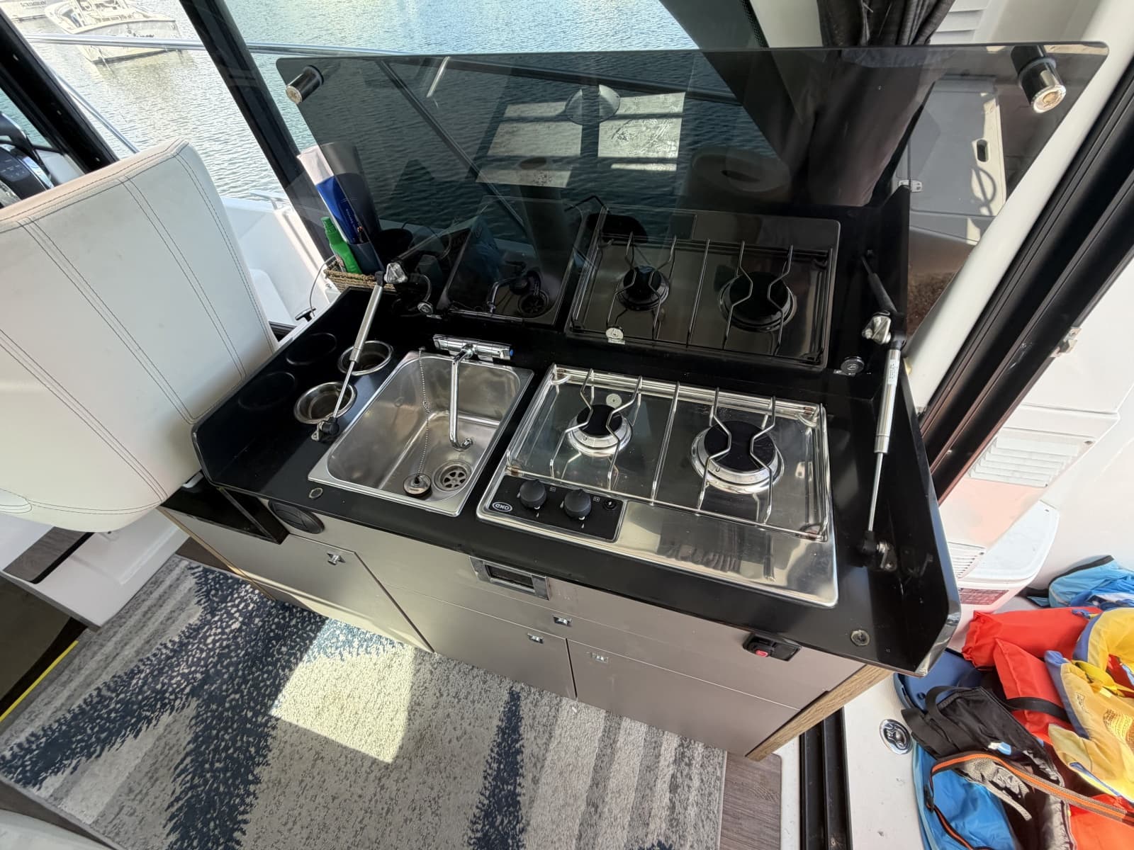 2021 Beneteau Antares - Photo 26