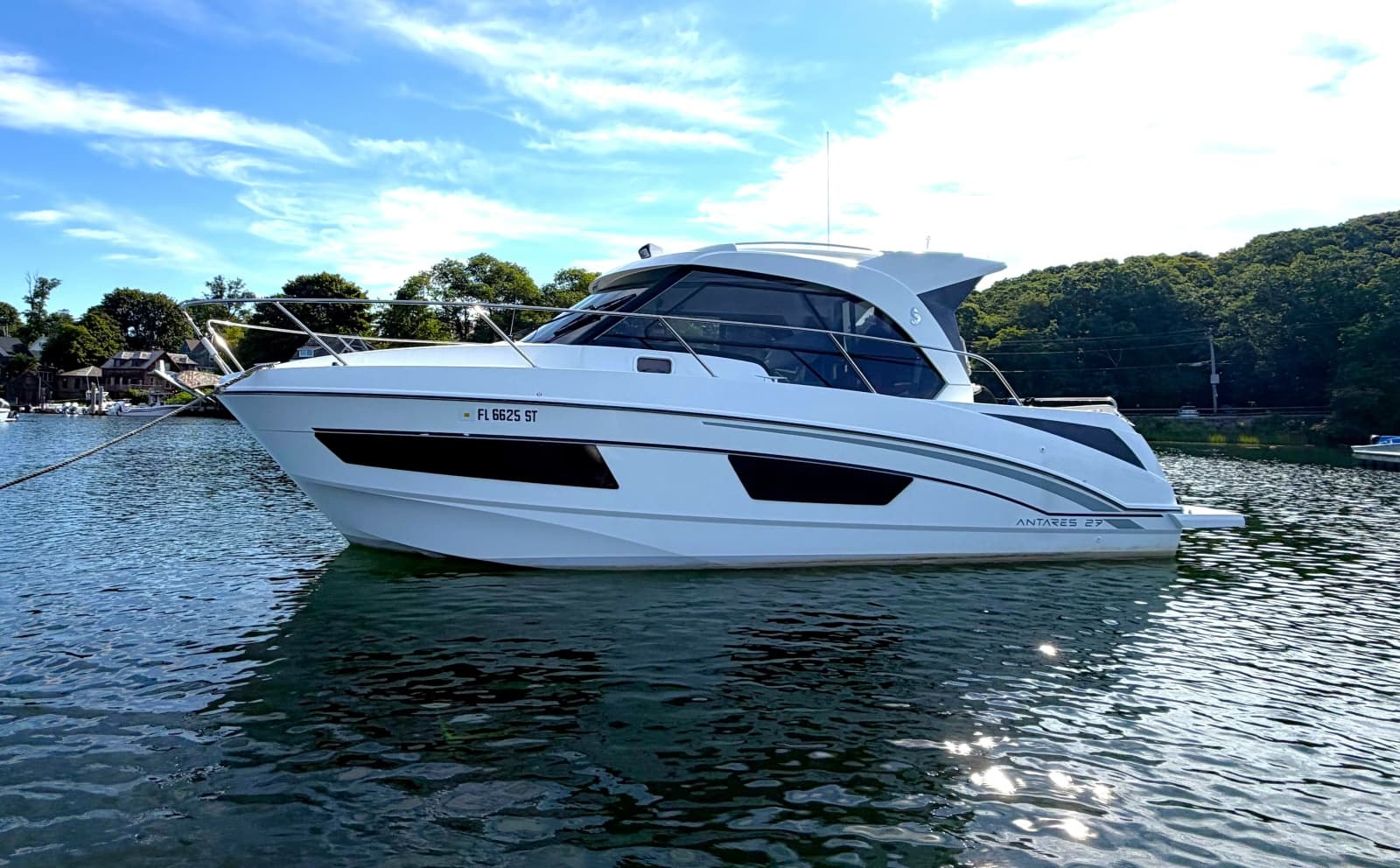 2021 Beneteau Antares - Photo 6