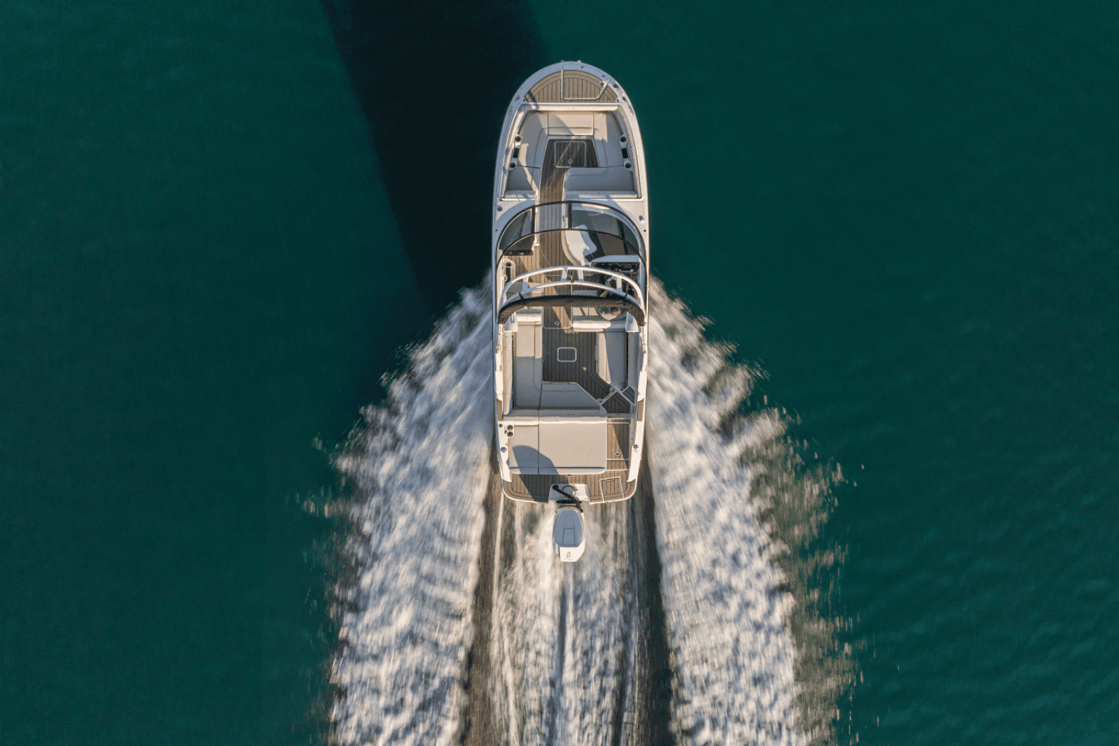 2025 Sea Ray SDX 270 Outboard - Photo 5