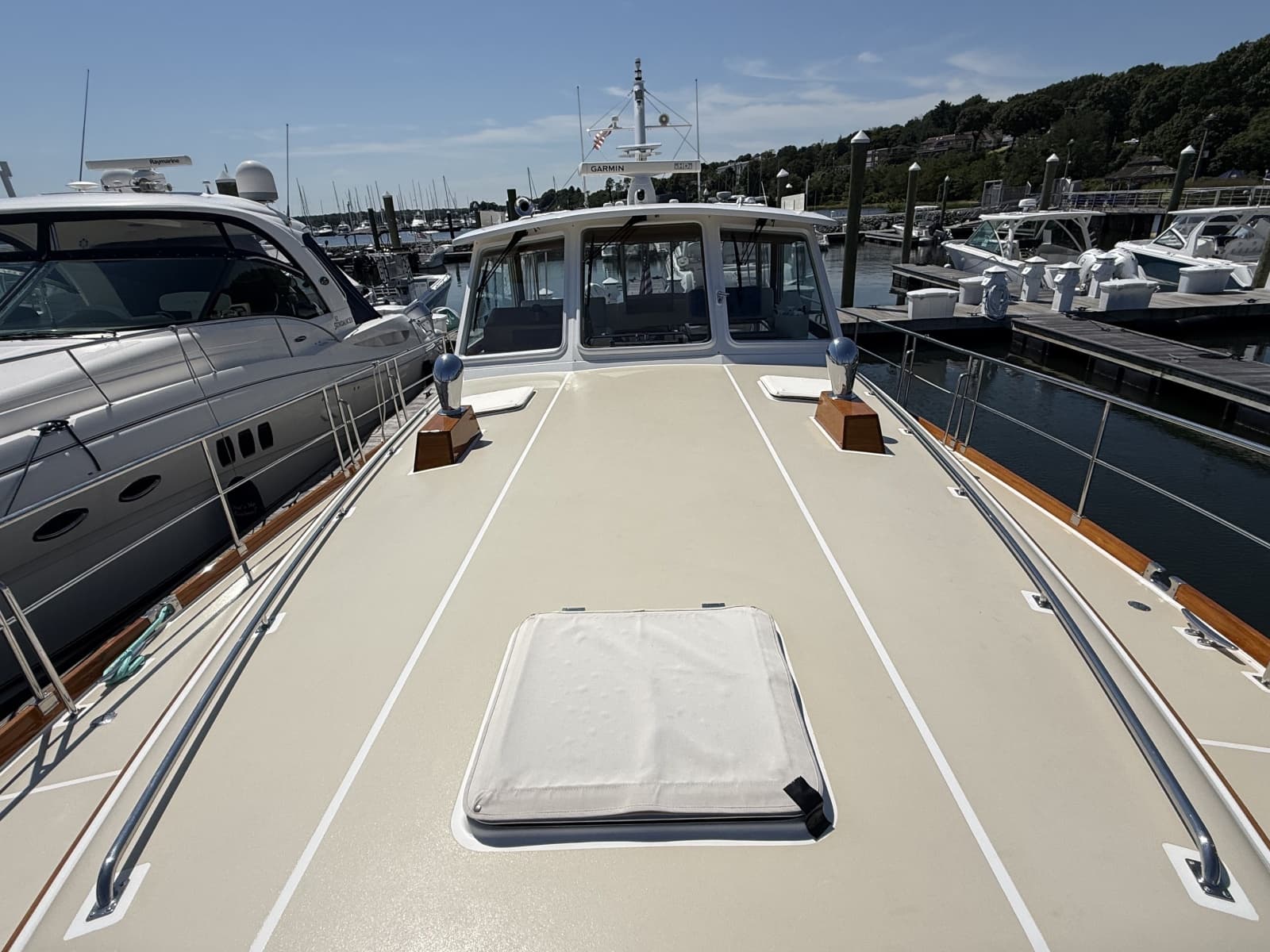 2003 Grand Banks 49 Eastbay HX - Photo 18