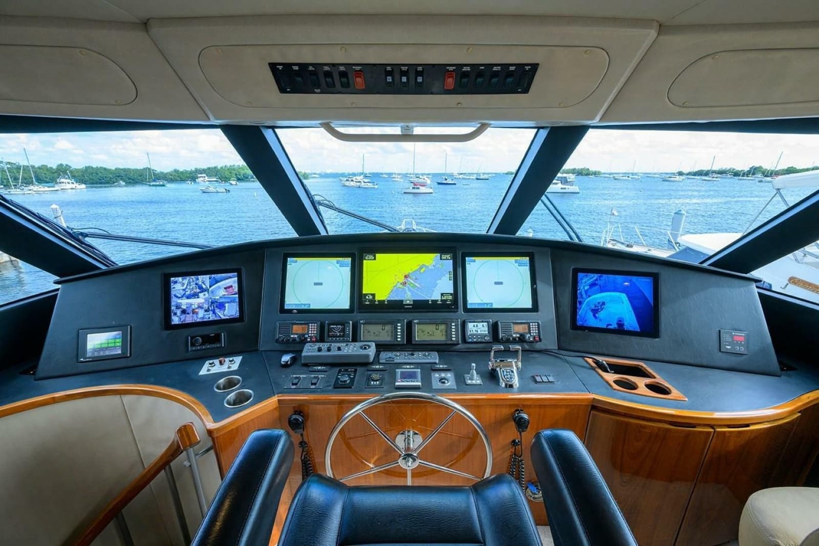 2013 Viking Enclosed Bridge SF 2013 - Photo 21