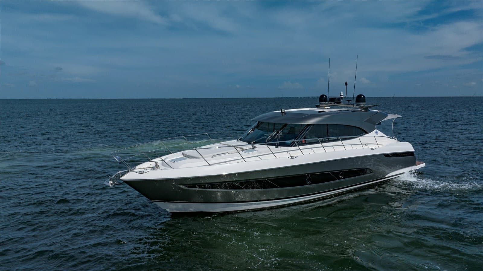 2023 Riviera 5400 Sport Yacht - Photo 60