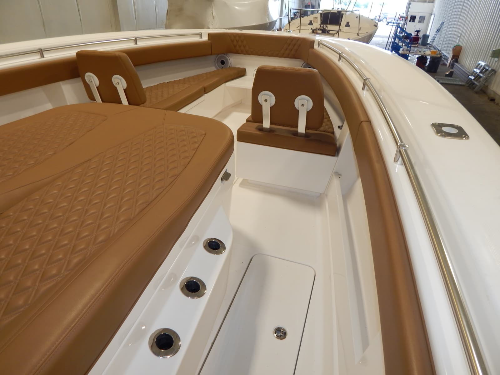 2024 Invincible 39 Open Fisherman - Photo 14