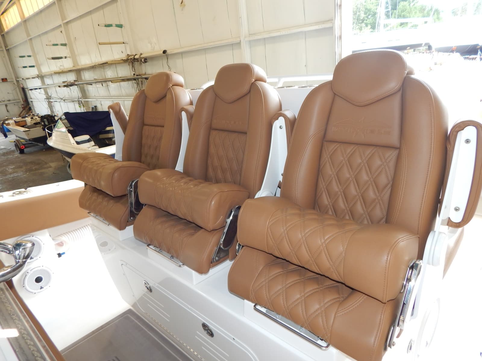 2024 Invincible 39 Open Fisherman - Photo 10