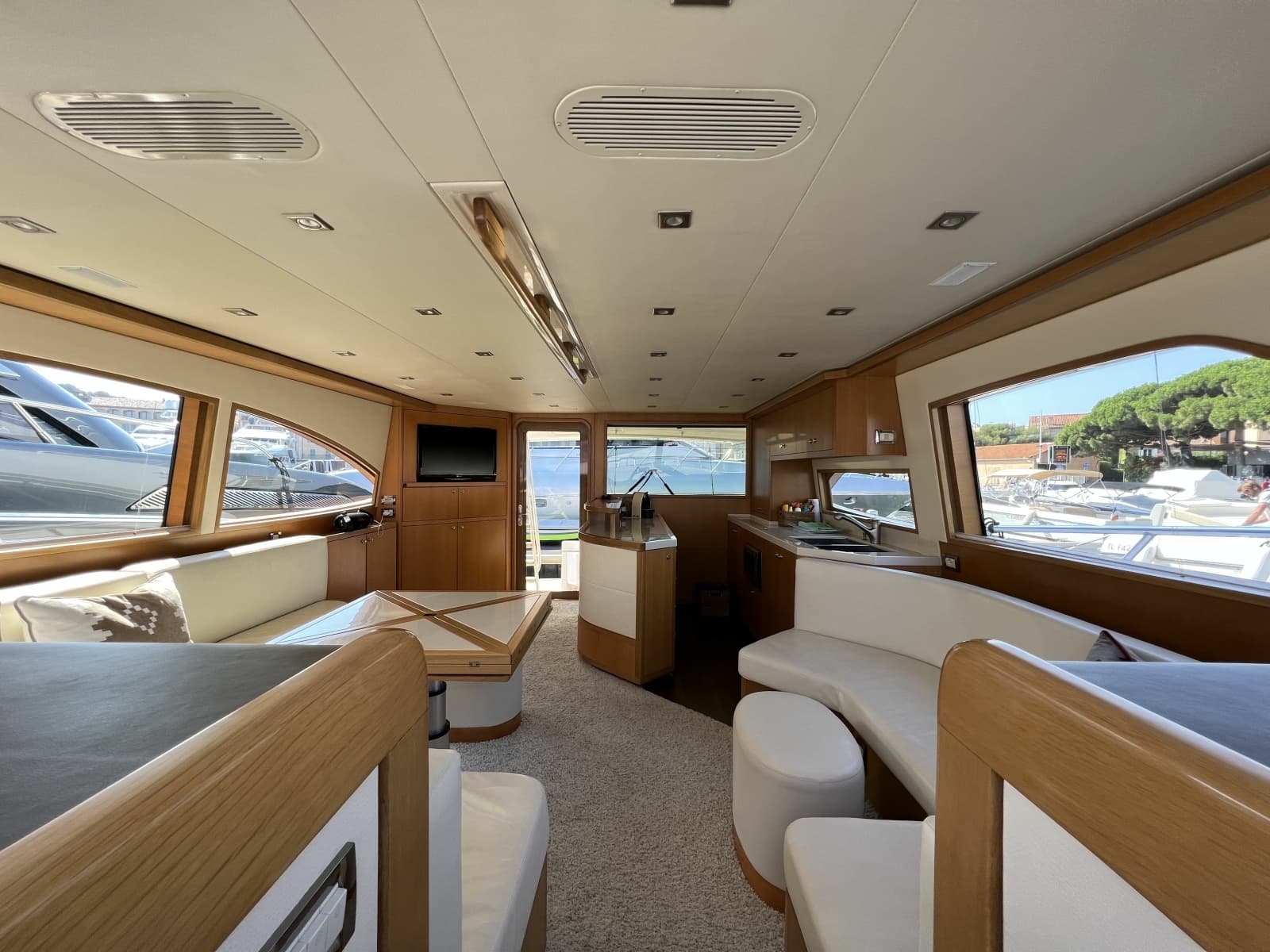 2010 Bertram 540 - Photo 28