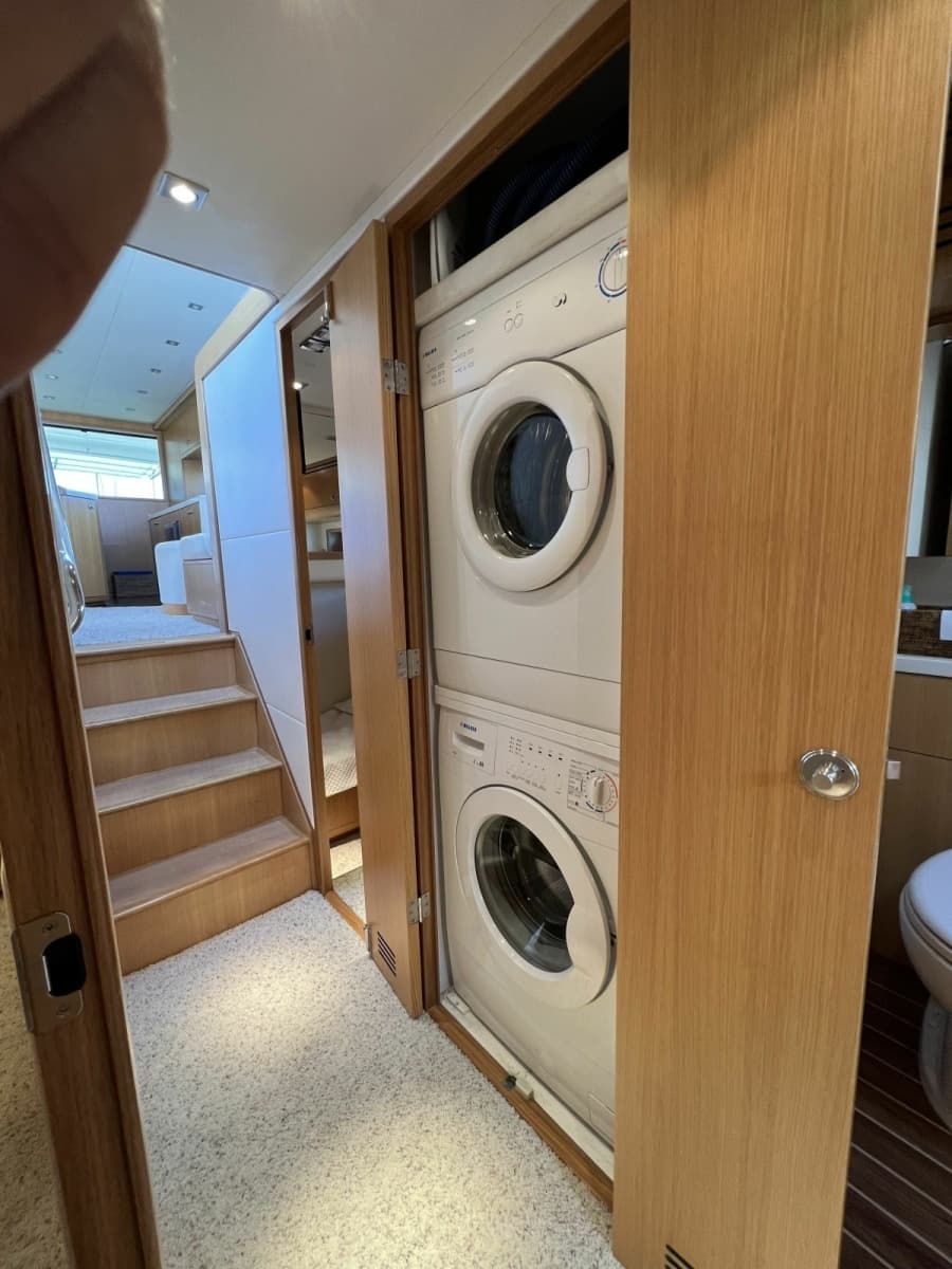 2010 Bertram 540 - Photo 32