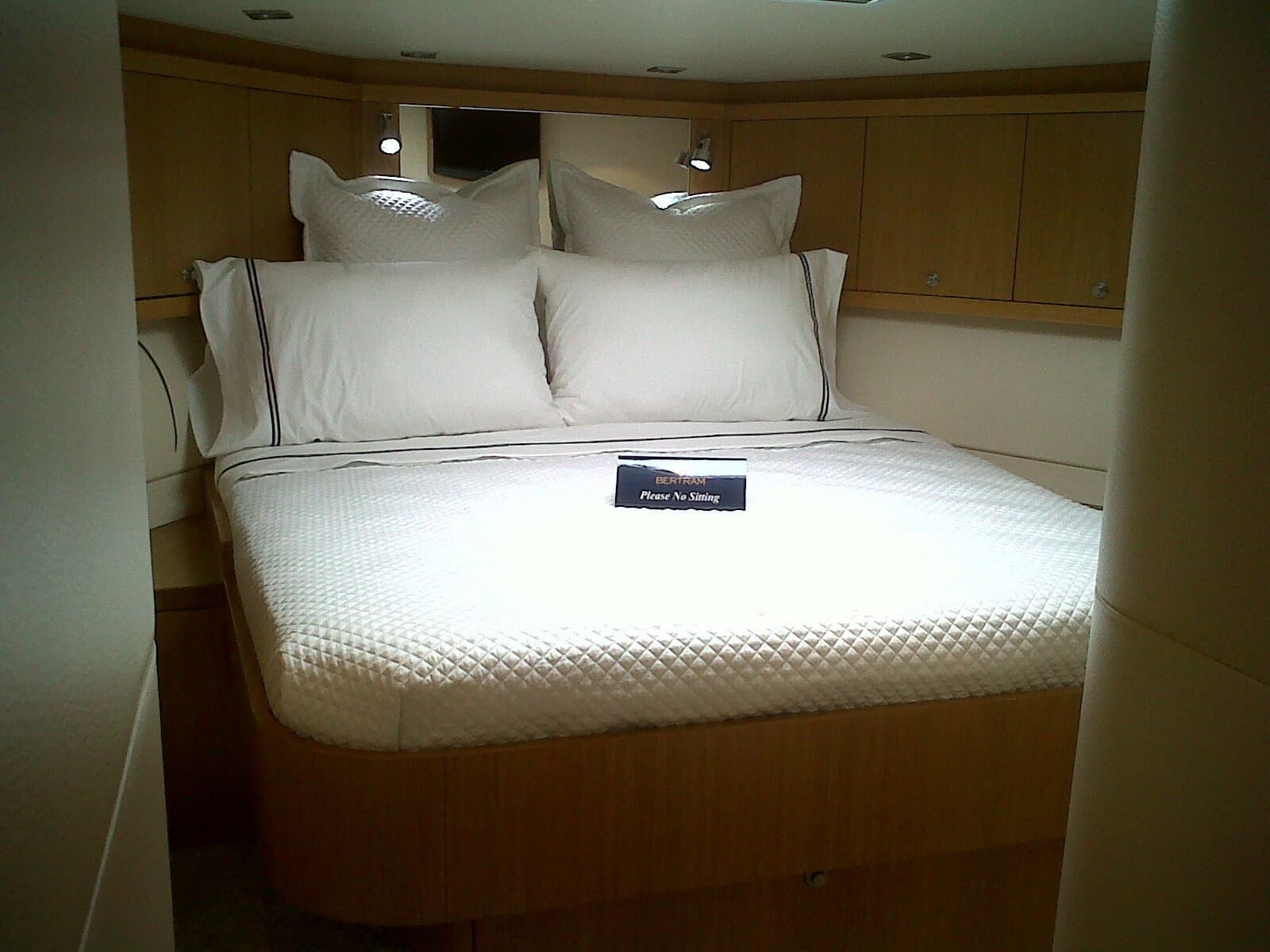 2010 Bertram 540 - Photo 37