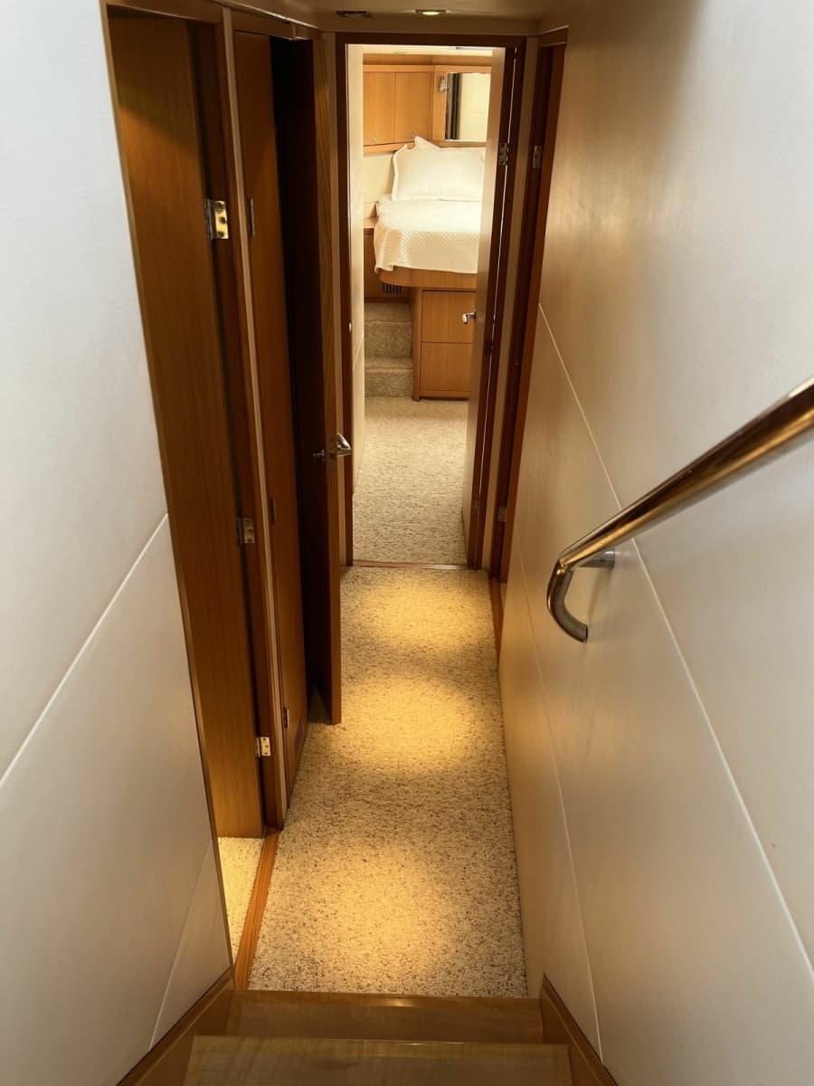 2010 Bertram 540 - Photo 30