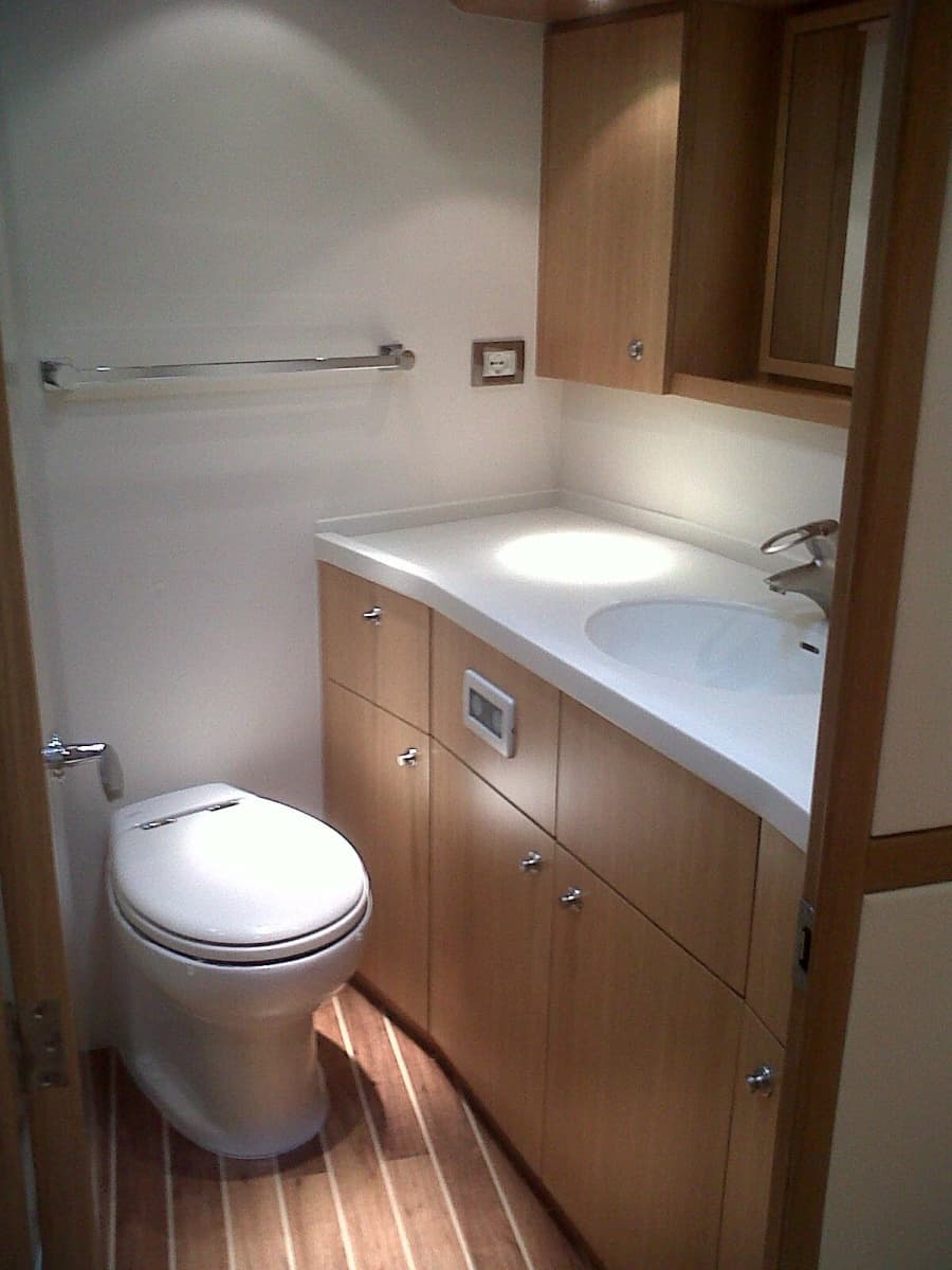 2010 Bertram 540 - Photo 36
