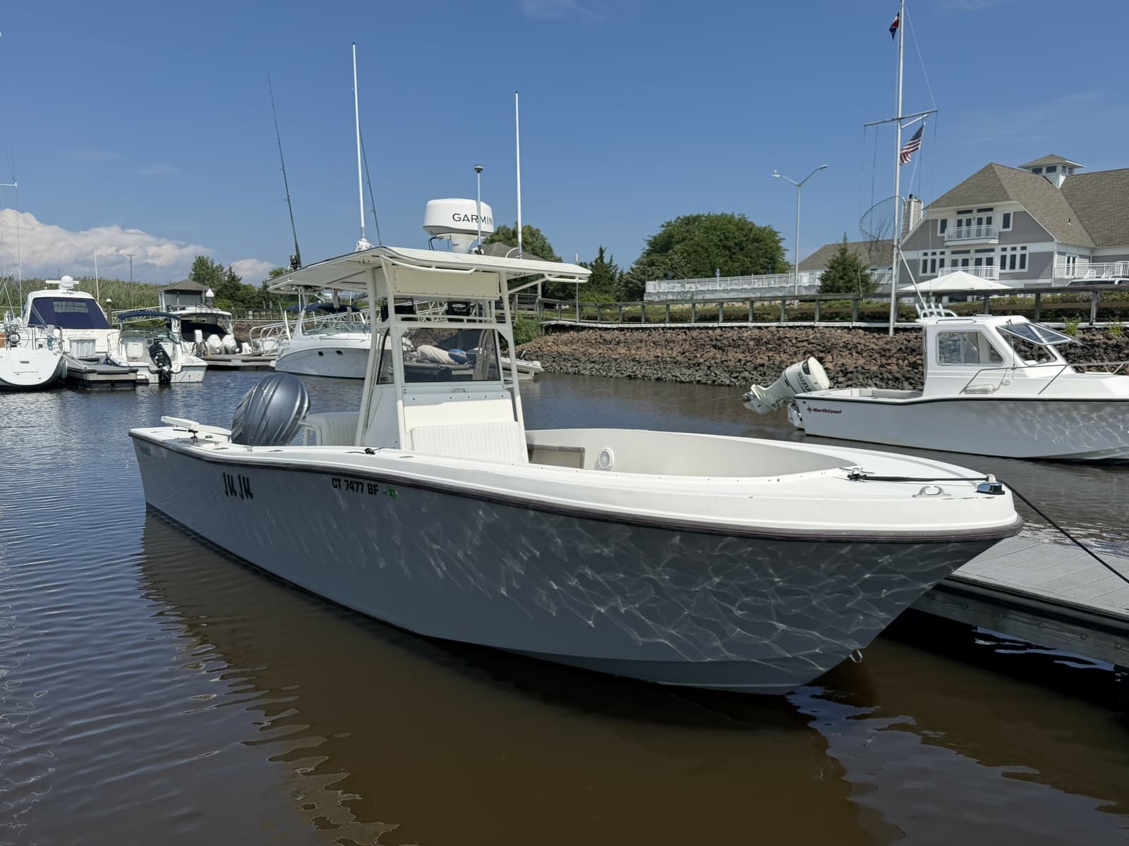 1990 Mako 261 Center Console - Photo 1