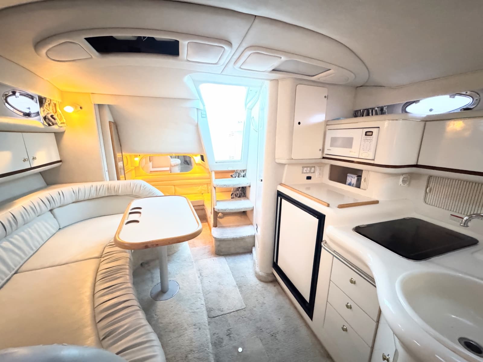 1997 Sea Ray 330 Sundancer - Photo 21