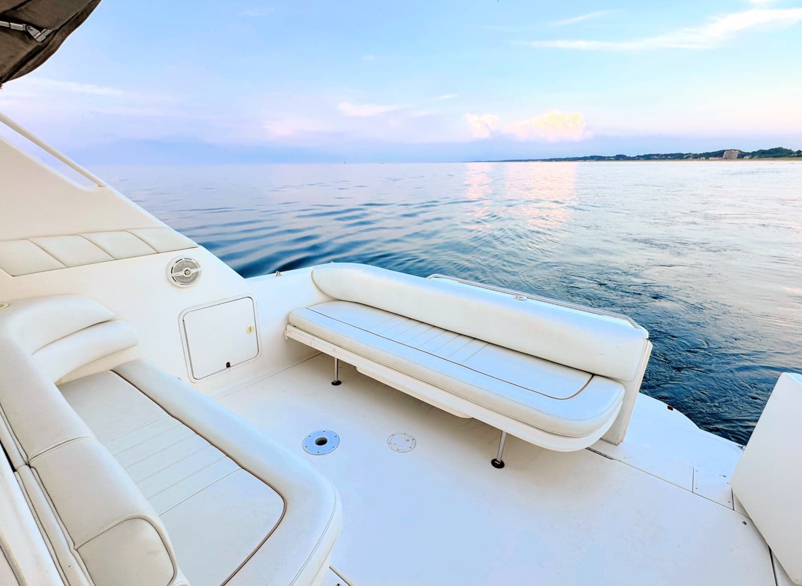 1997 Sea Ray 330 Sundancer - Photo 3