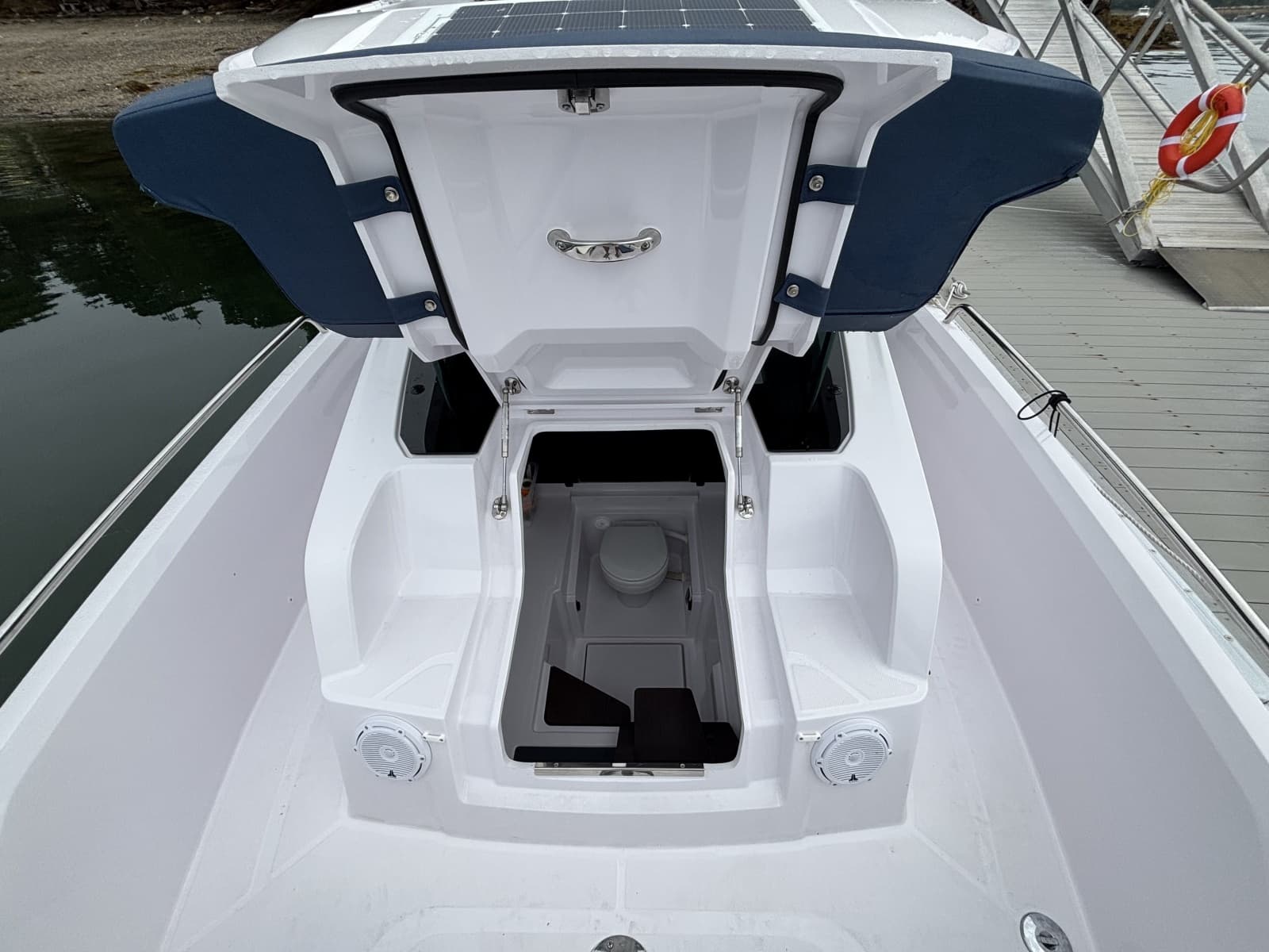 2025 Axopar  - Photo 28