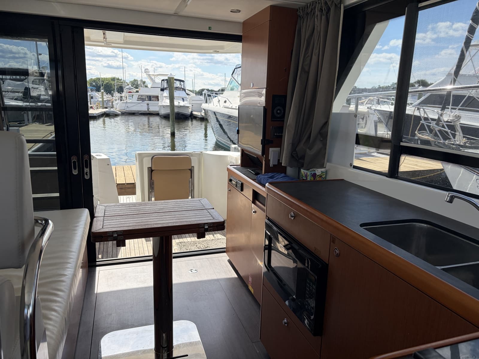 2017 Beneteau SWIFT TRAWLER 30 - Photo 25