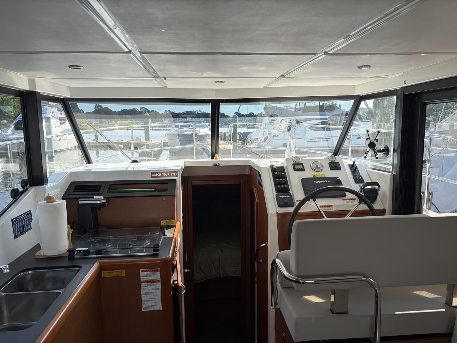 2017 Beneteau SWIFT TRAWLER 30 - Photo 16