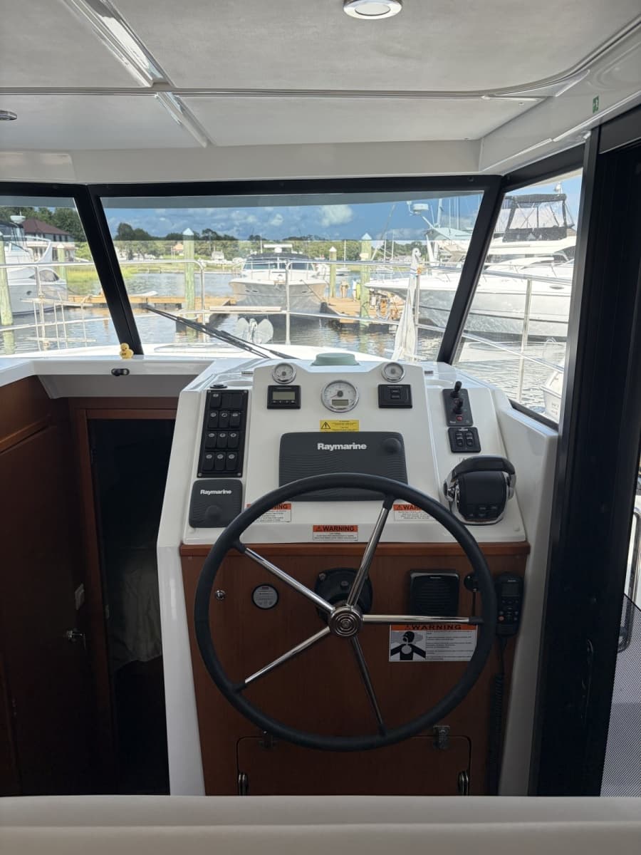 2017 Beneteau SWIFT TRAWLER 30 - Photo 23