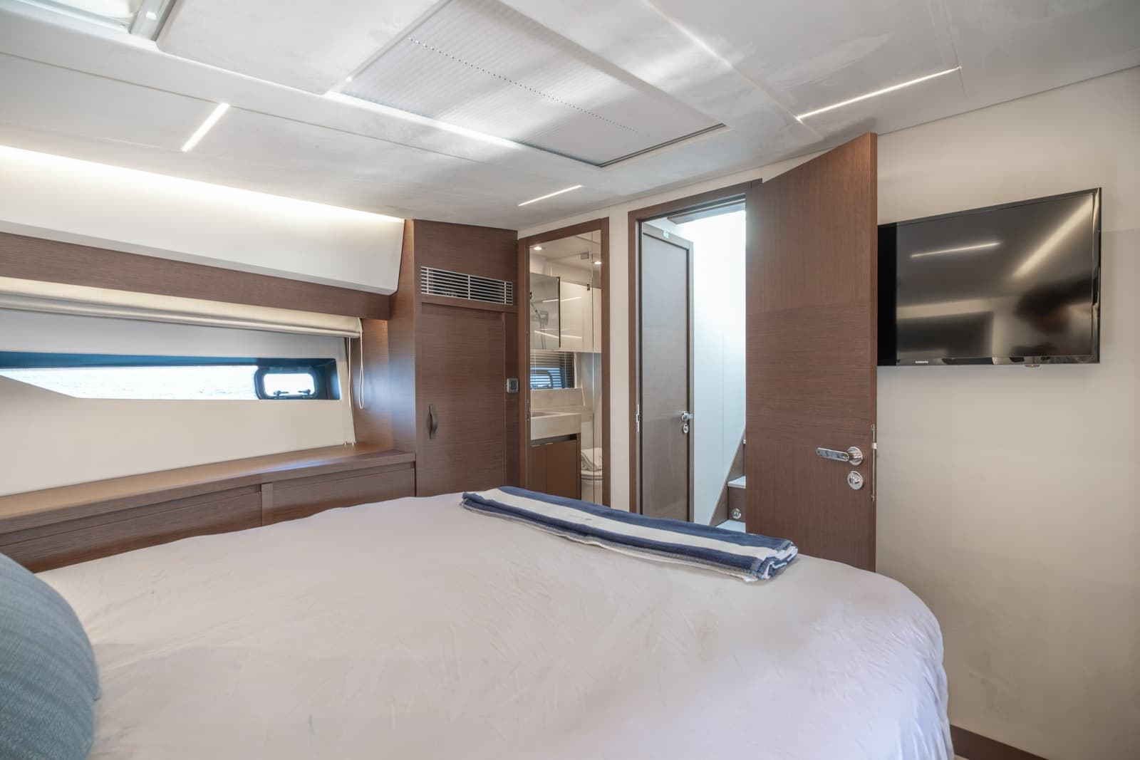 2024 Prestige 520 - Photo 46