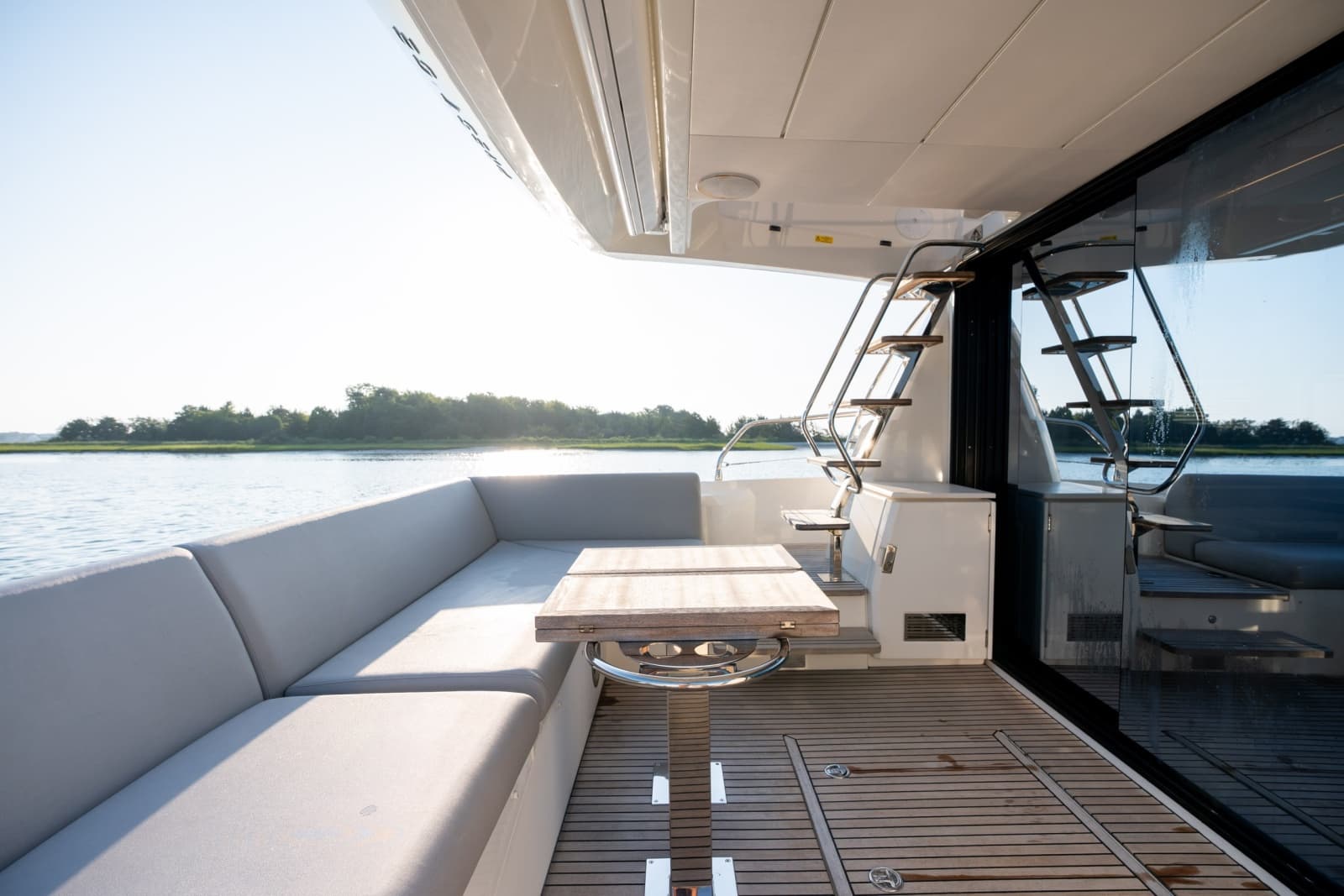 2024 Prestige 520 - Photo 14