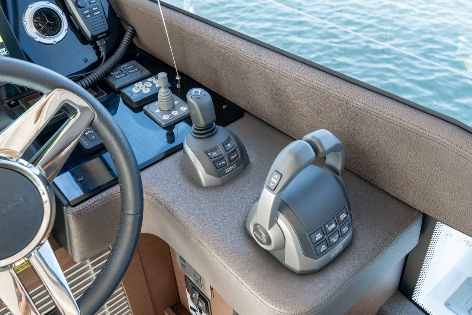 2024 Prestige 520 - Photo 31