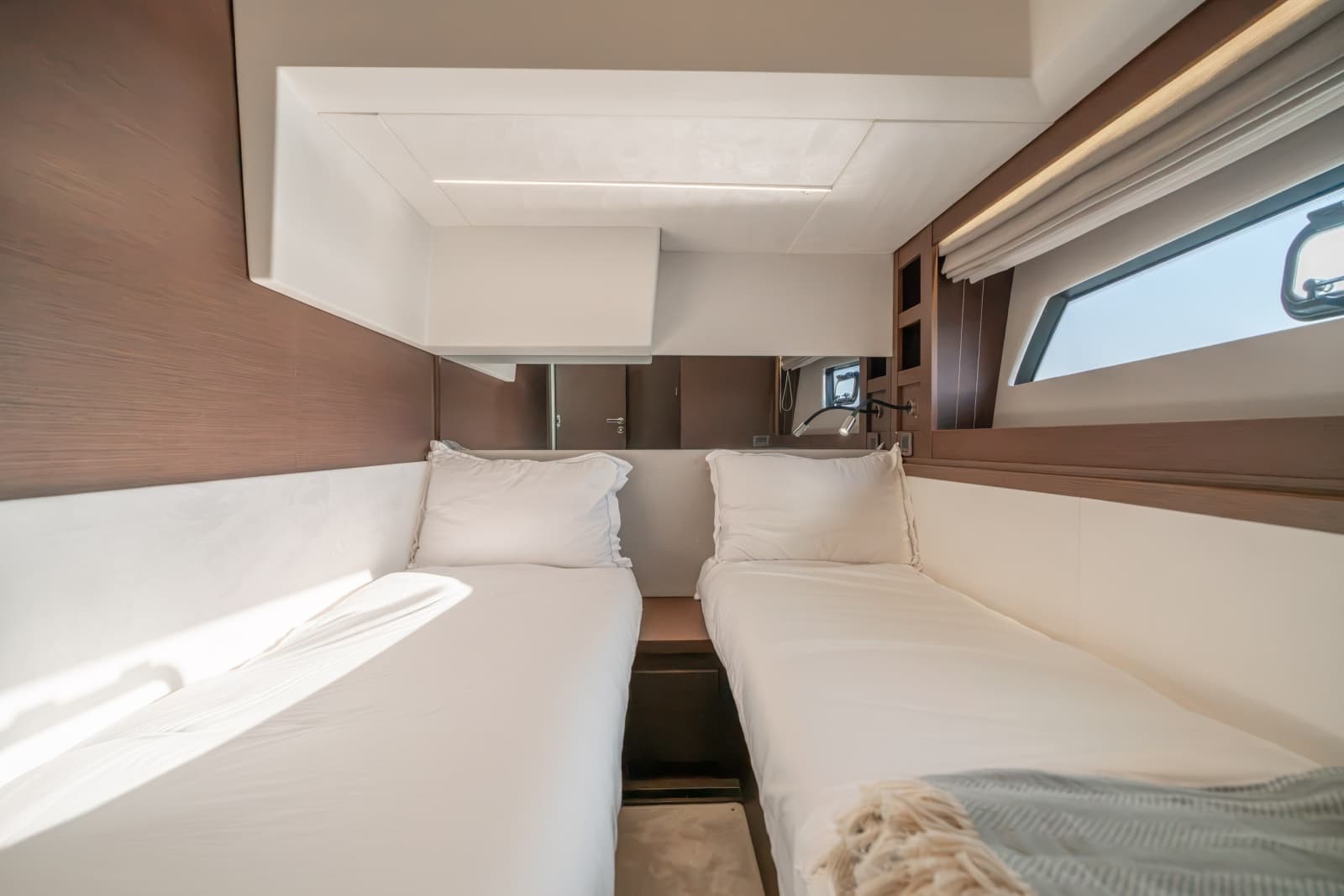 2024 Prestige 520 - Photo 47