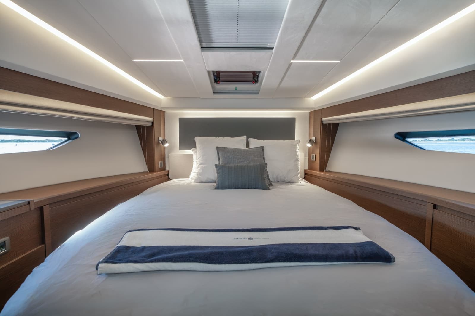 2024 Prestige 520 - Photo 44