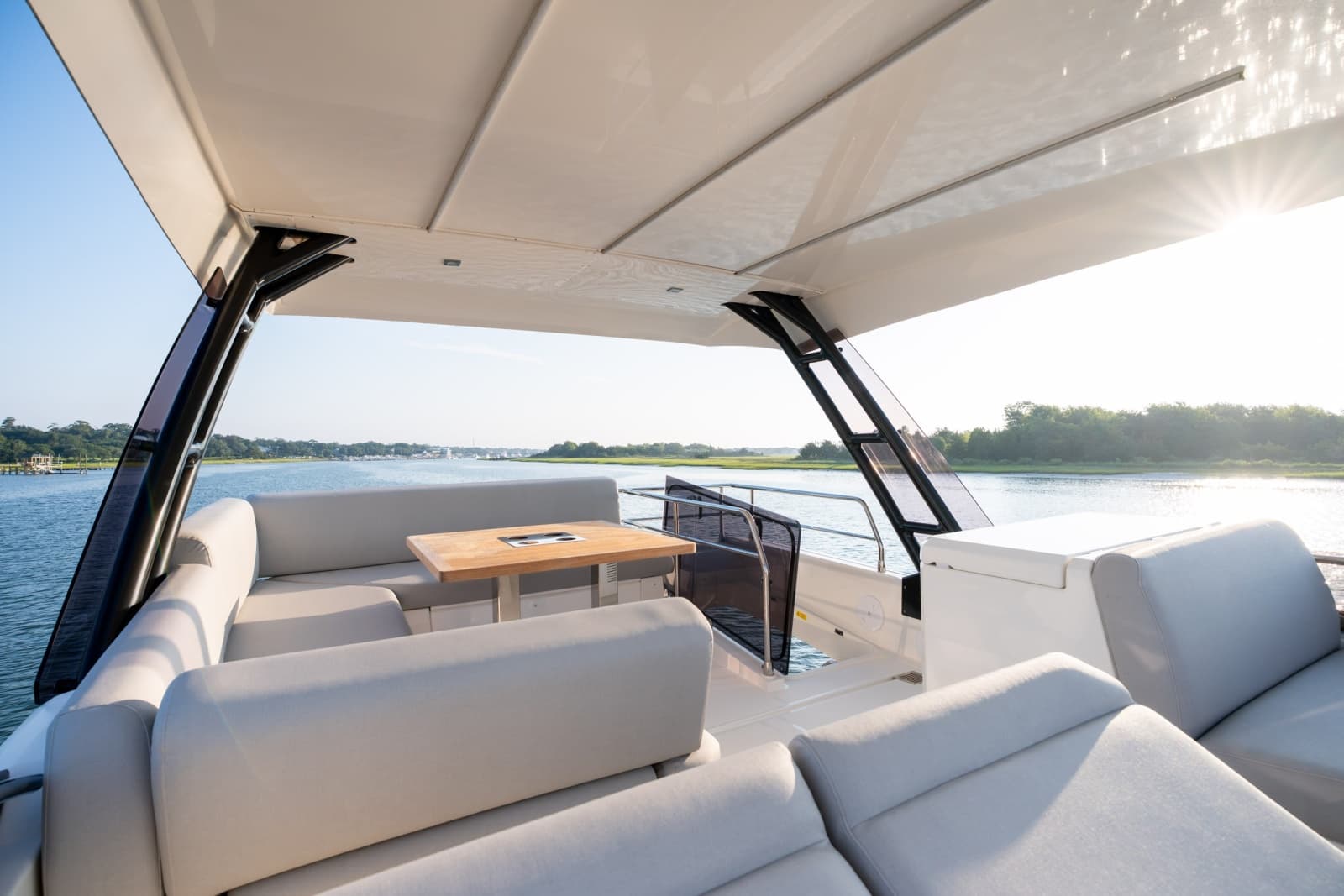 2024 Prestige 520 - Photo 57