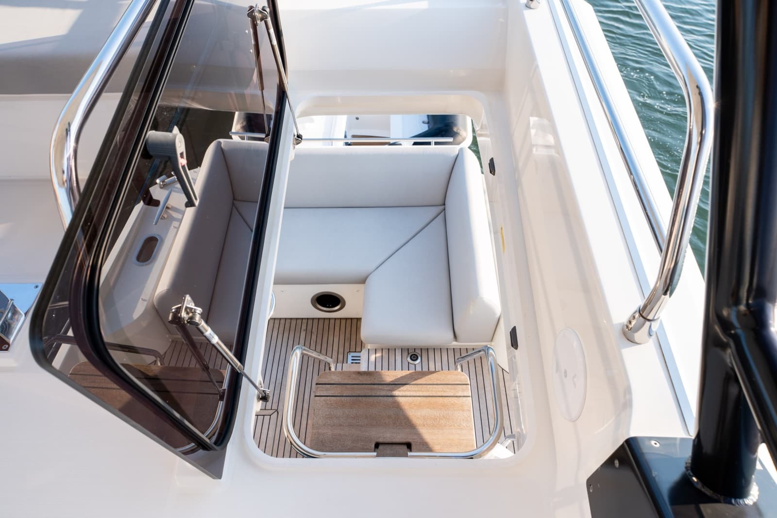 2024 Prestige 520 - Photo 52