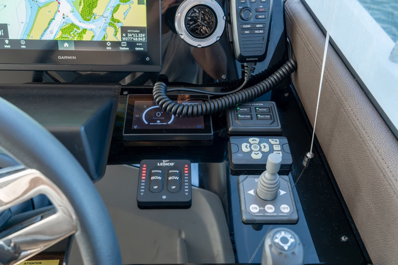 2024 Prestige 520 - Photo 30