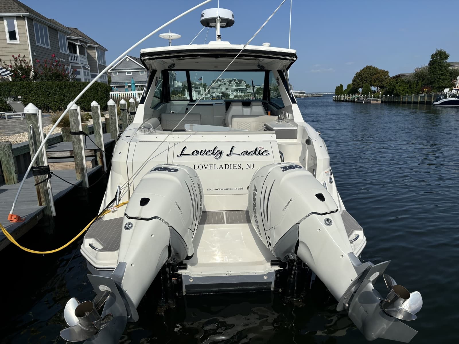 2023 Sea Ray 320 Sundancer - Photo 3