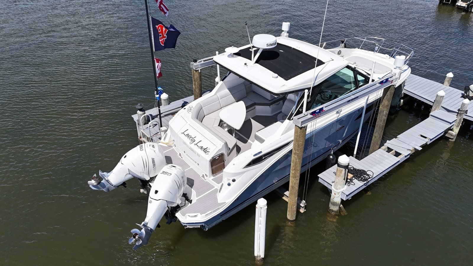 2023 Sea Ray 320 Sundancer - Photo 6