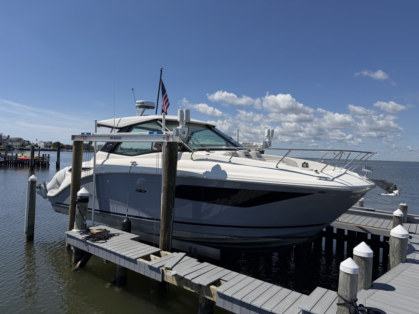 2023 Sea Ray 320 Sundancer - Photo 4