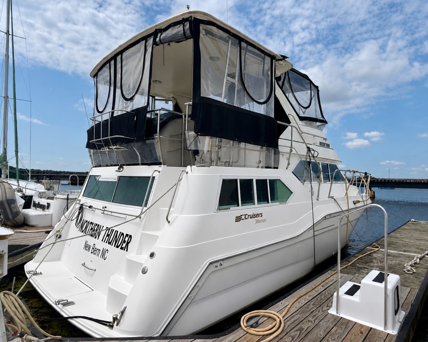 1997 Cruisers Yachts 3950 - Photo 1
