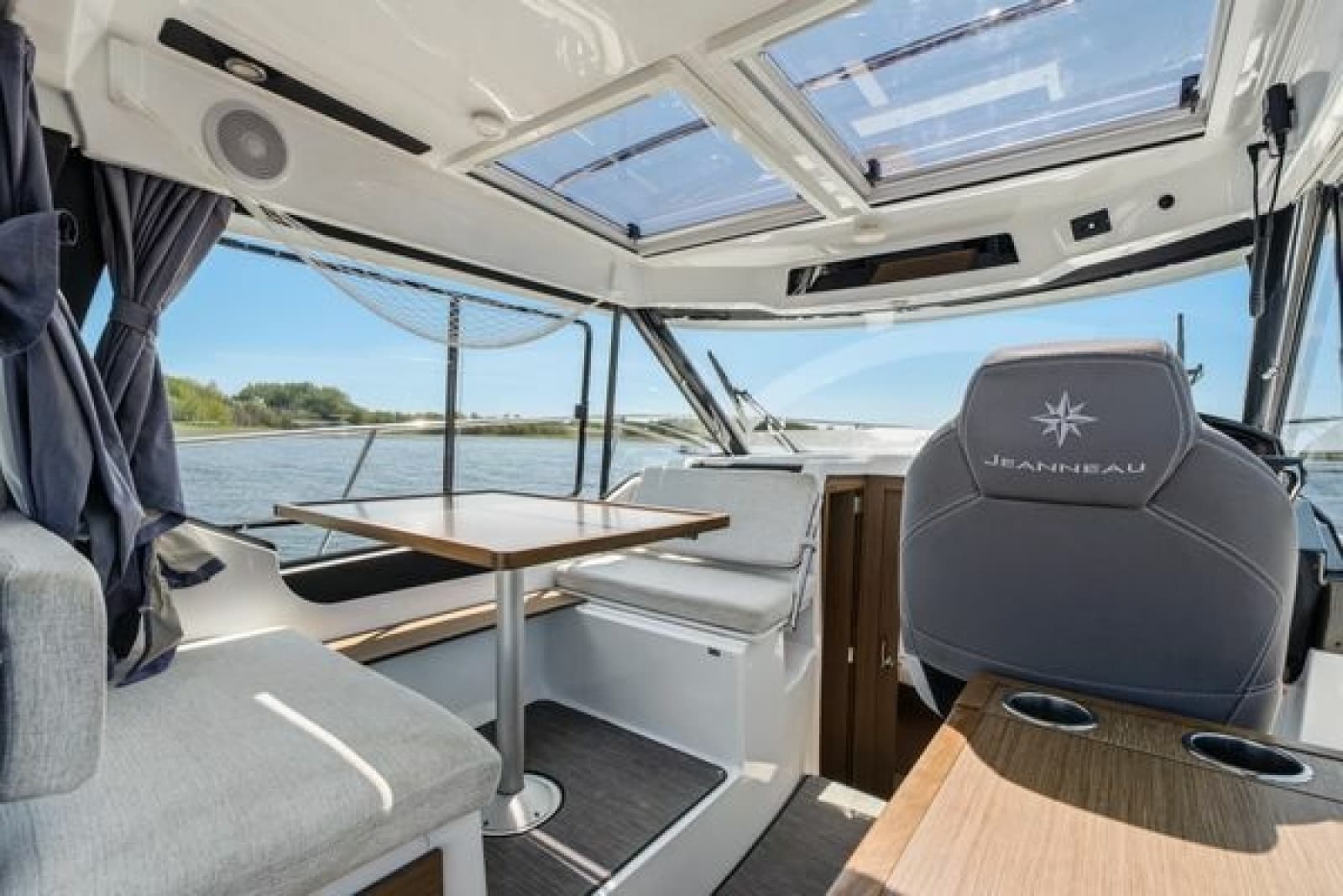 2021 Jeanneau NC 895 - Photo 11