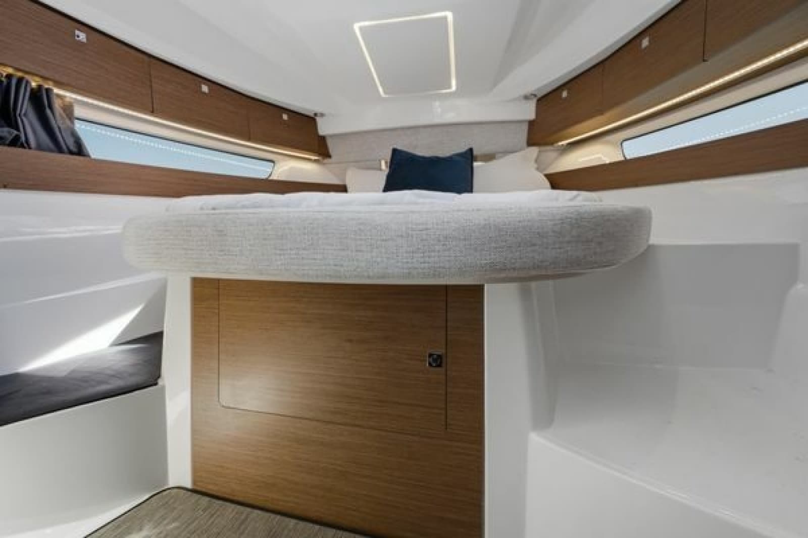 2021 Jeanneau NC 895 - Photo 18