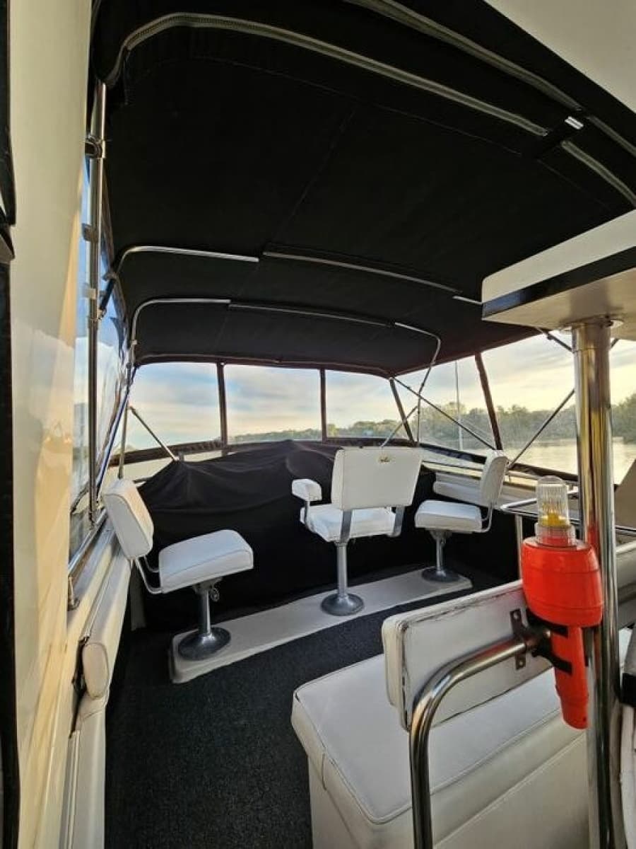 1988 Silverton 40 Aft Cabin - Photo 8
