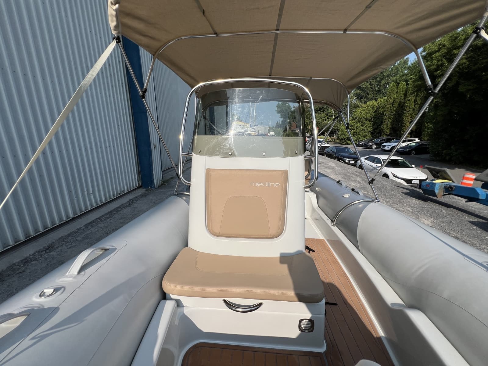 2018 Zodiac Medline 580 - Photo 18
