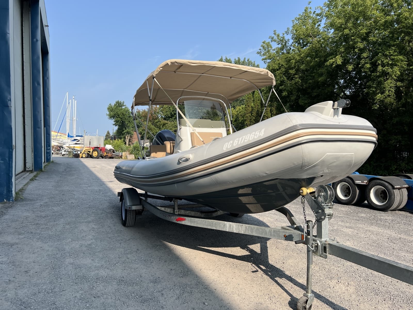 2018 Zodiac Medline 580 - Photo 8