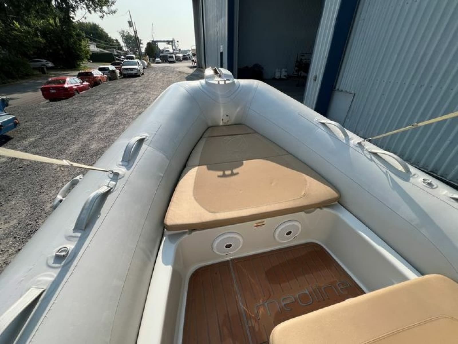 2018 Zodiac Medline 580 - Photo 18
