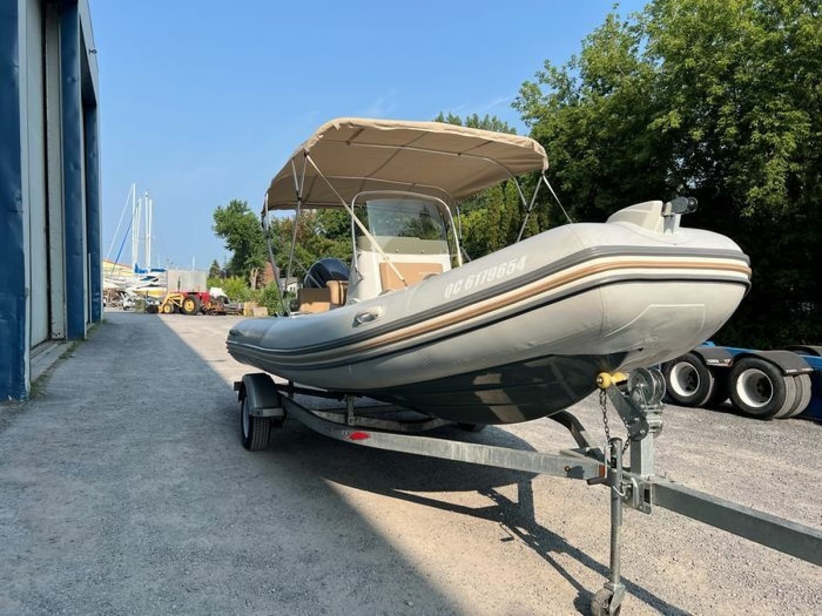2018 Zodiac Medline 580 - Photo 8