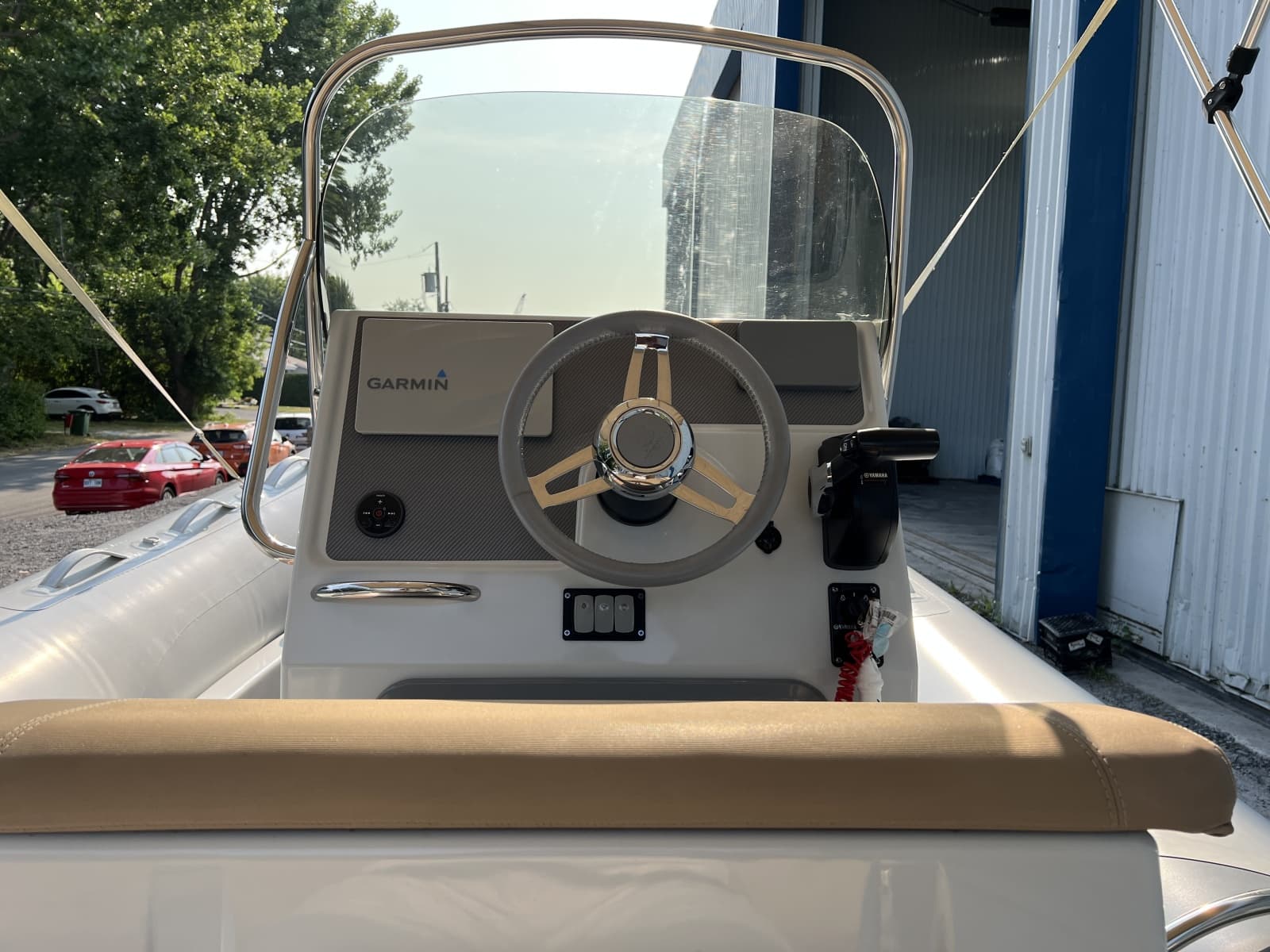 2018 Zodiac Medline 580 - Photo 15