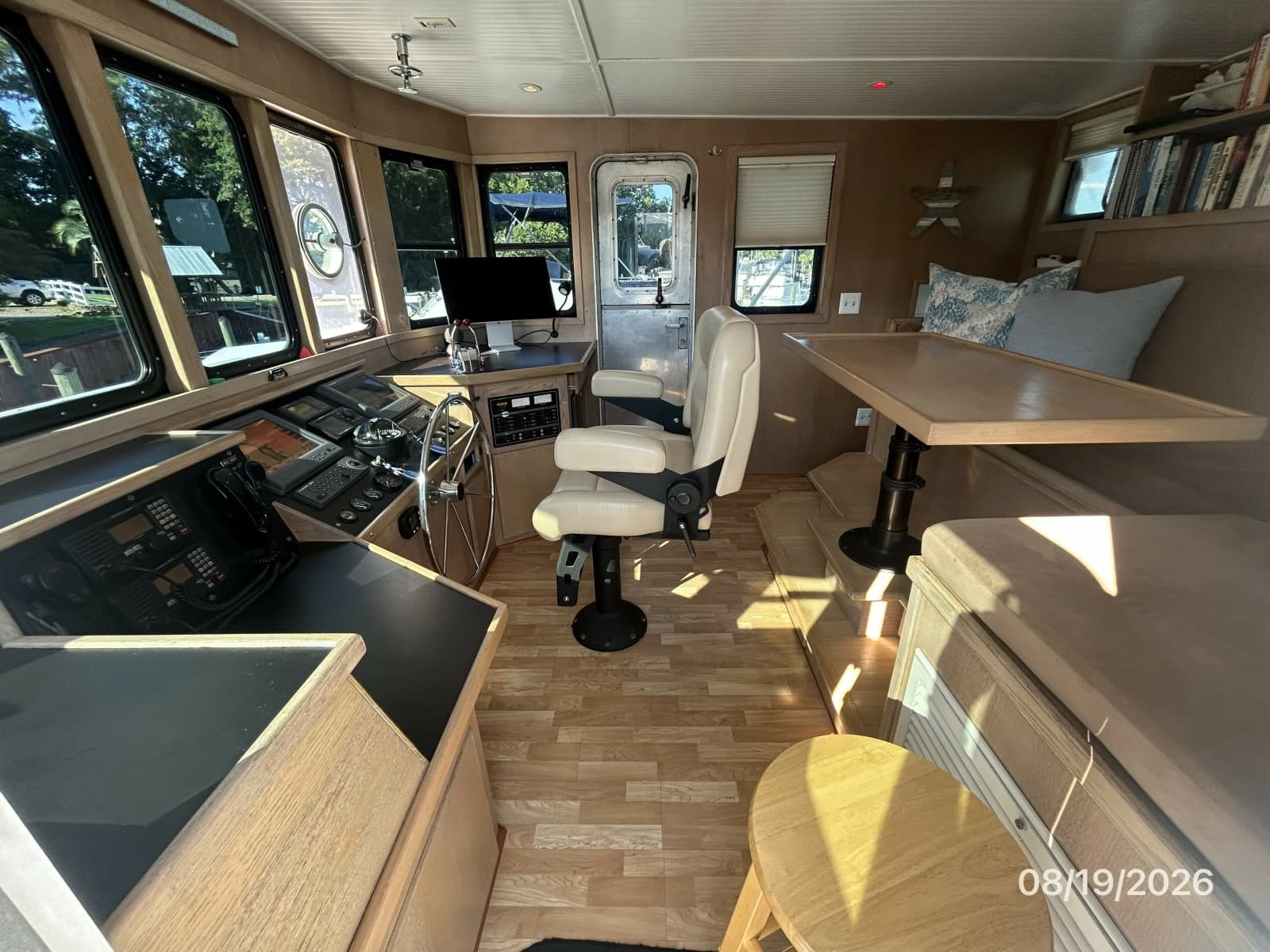 1992 Florida Bay Coaster Pilothouse - Photo 72