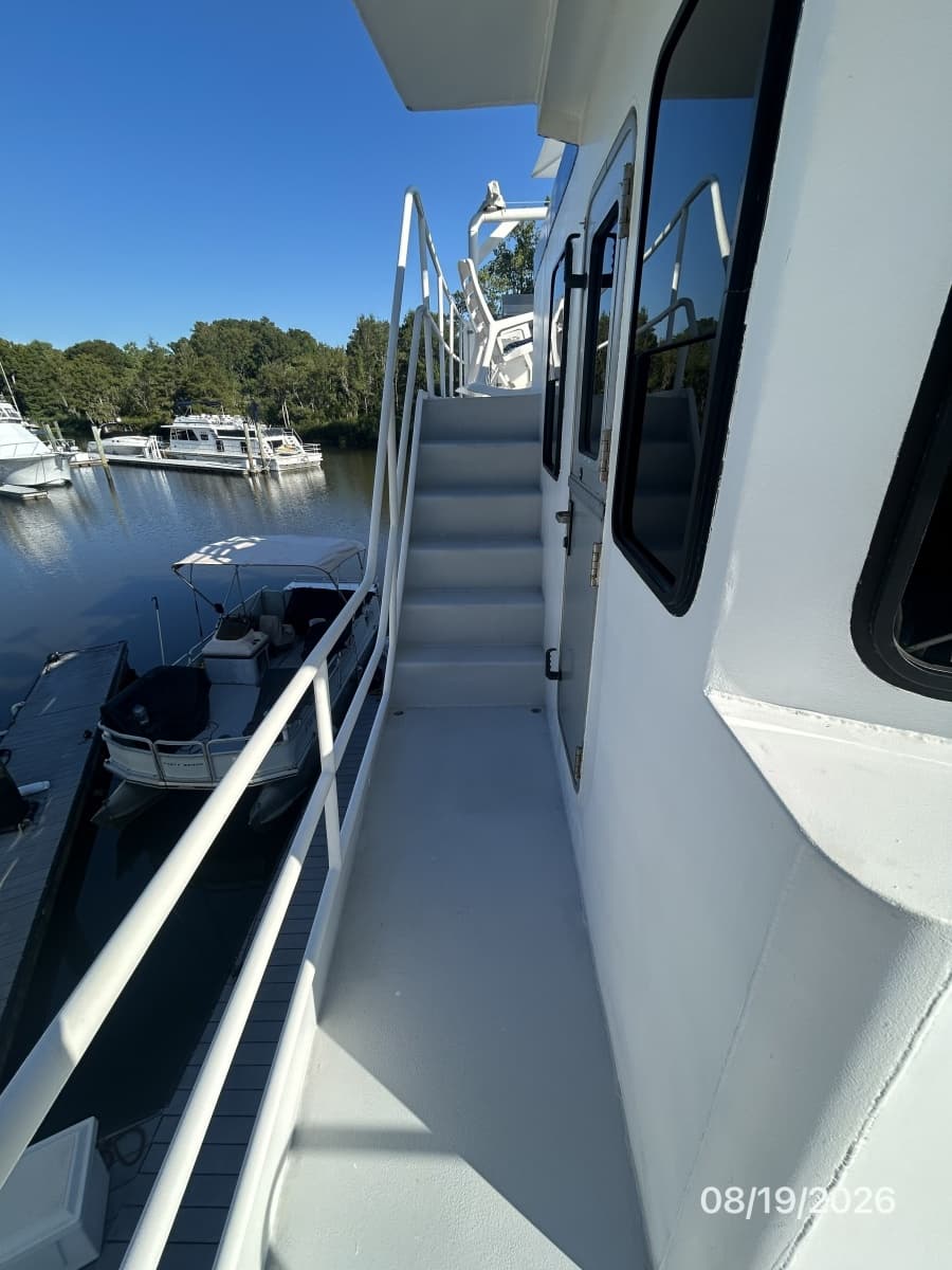 1992 Florida Bay Coaster Pilothouse - Photo 25