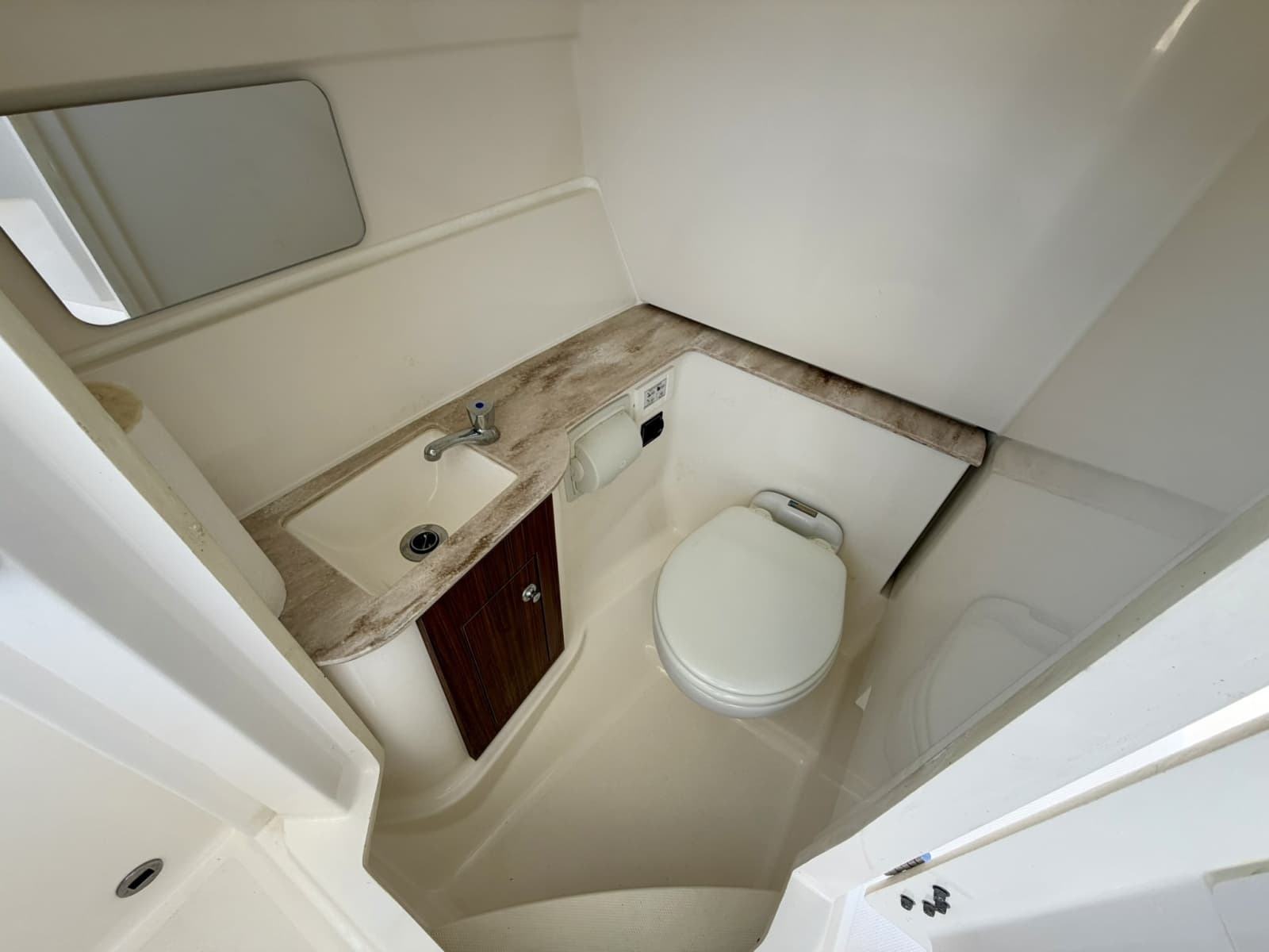 2022 Pursuit DC 266 Dual Console - Photo 33