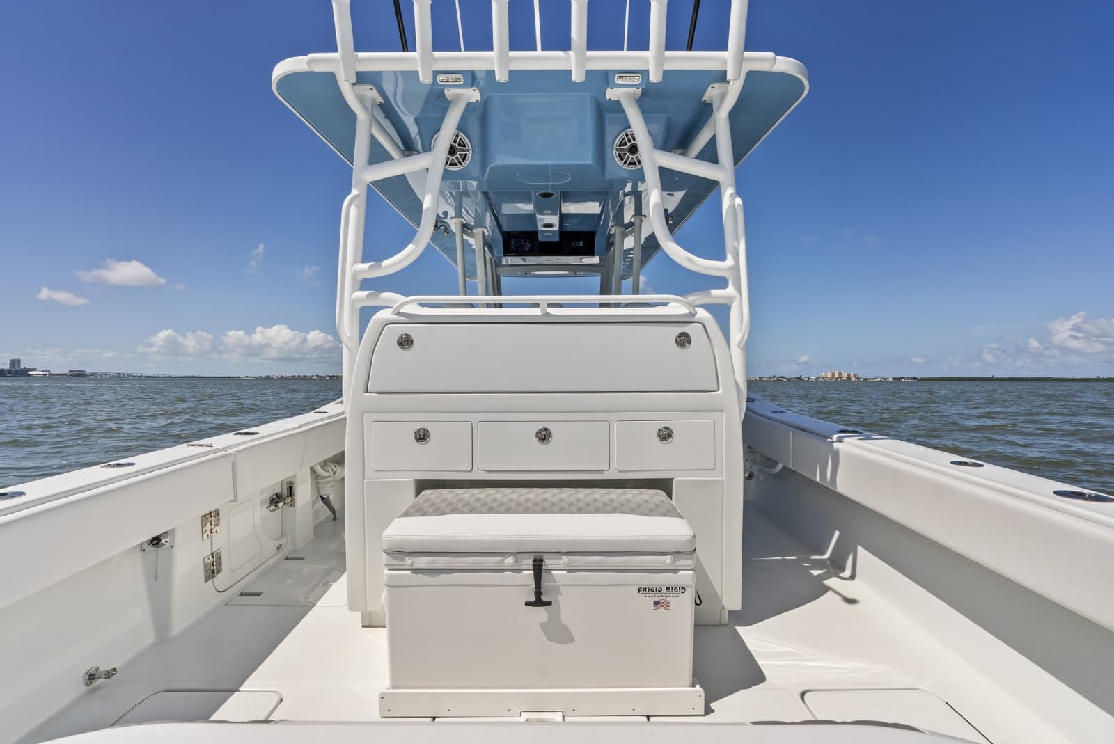 2026 Invincible 43 Open Fisherman - Photo 18