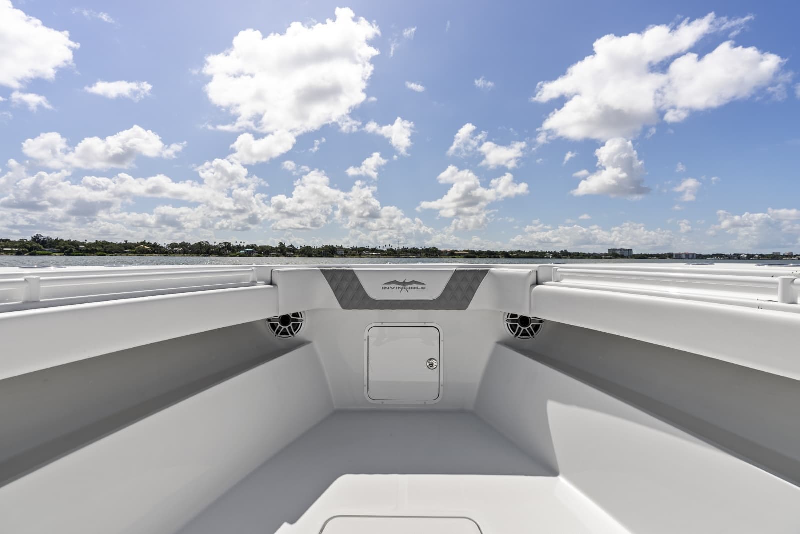 2026 Invincible 43 Open Fisherman - Photo 8