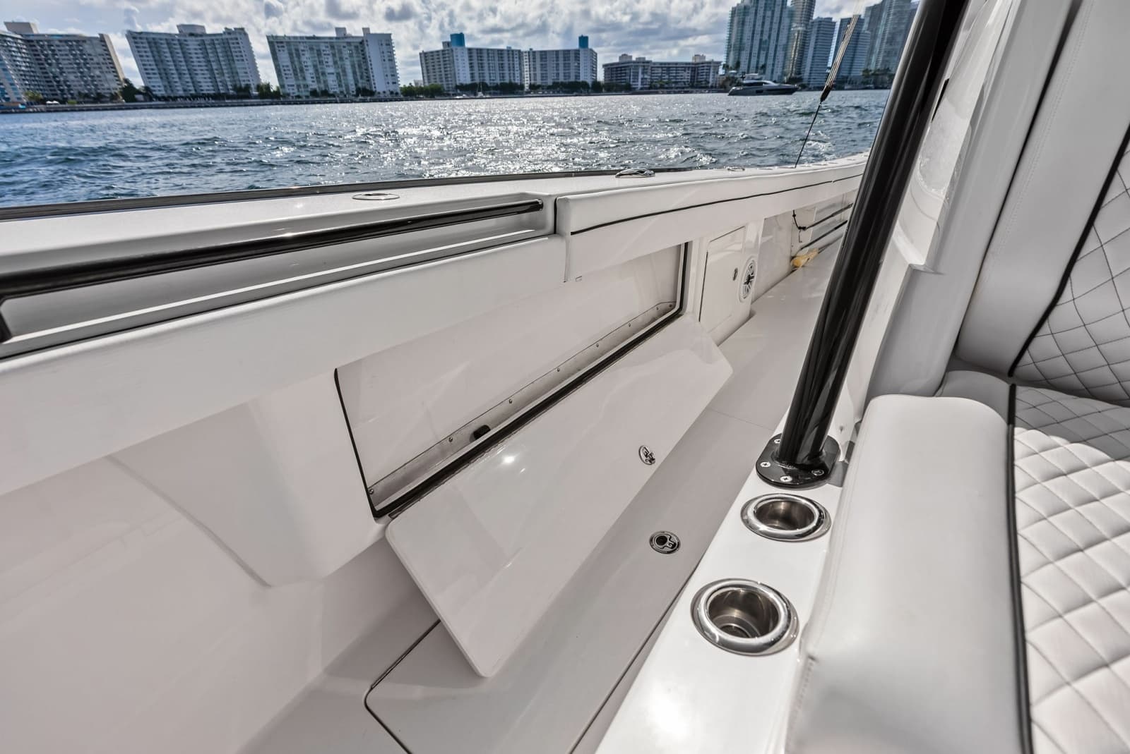 2022 Valhalla Boatworks V-41 - Photo 34