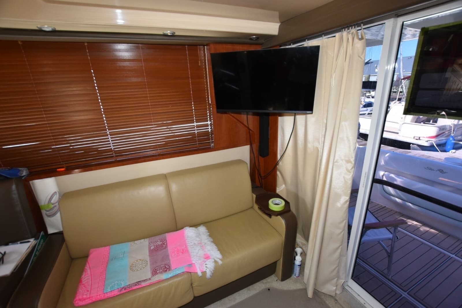 2007 Sea Ray 36 Sedan Bridge - Photo 15