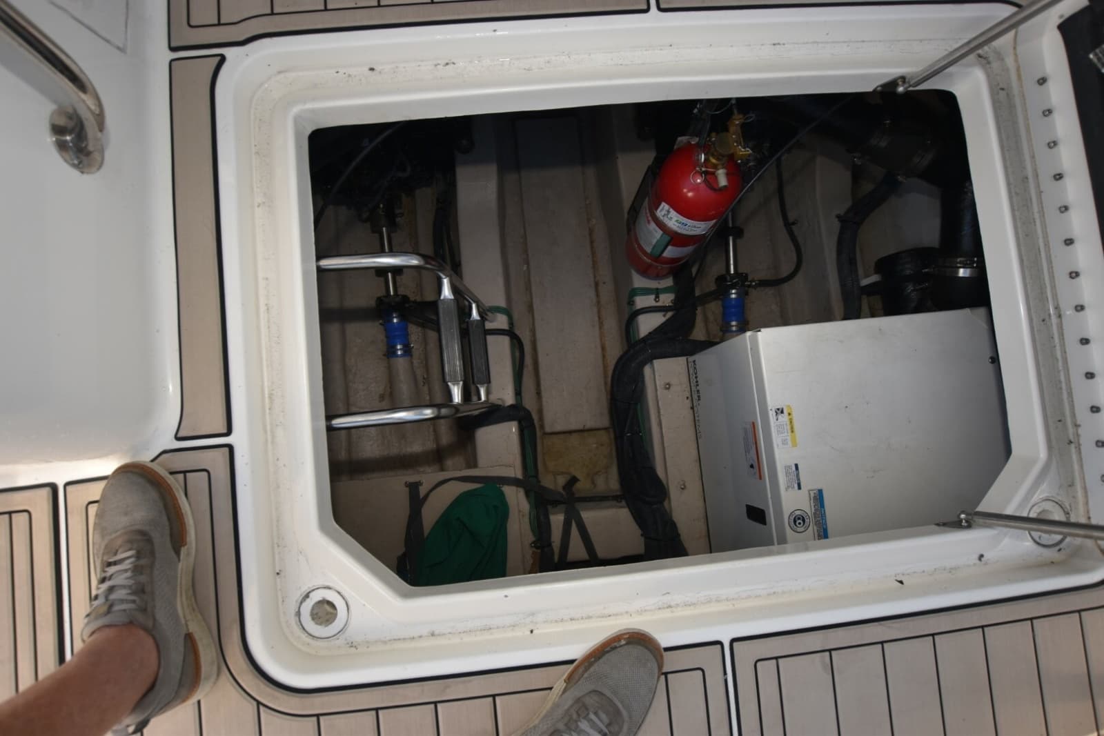 2007 Sea Ray 36 Sedan Bridge - Photo 24
