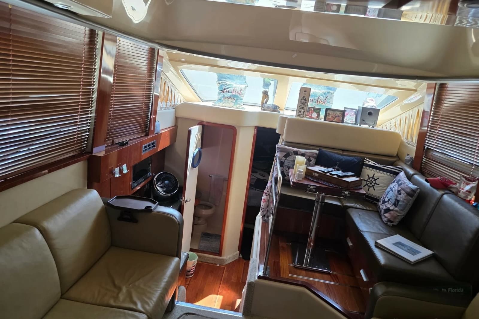 2007 Sea Ray 36 Sedan Bridge - Photo 10