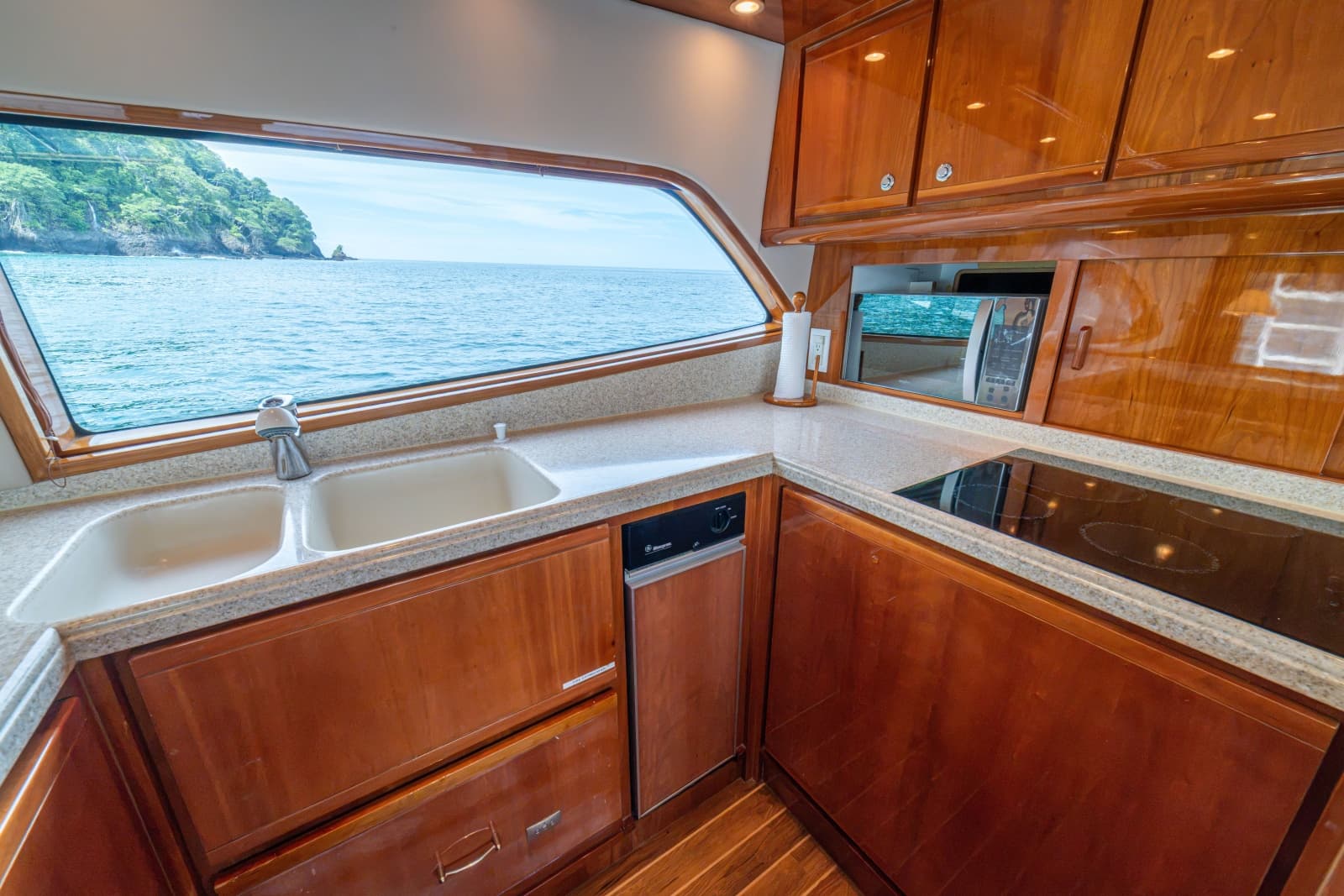 2003 Bertram 570 Convertible - Photo 116